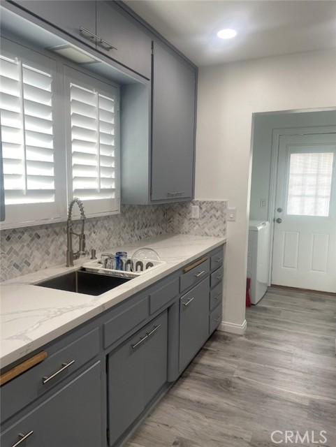 Detail Gallery Image 3 of 18 For 10115 Montgomery Ave, Granada Hills,  CA 91343 - 3 Beds | 2 Baths