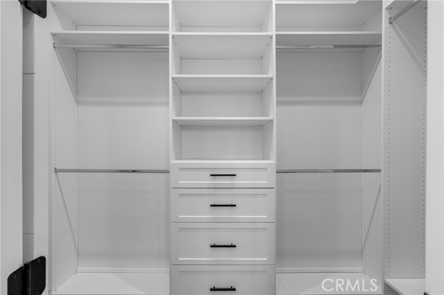 5196 Orange Place, Los Angeles CA: https://media.crmls.org/medias/e2cfca3f-2be6-4506-b842-5b5c0cc0f12e.jpg