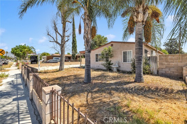 Image 2 for 131 N Acacia Ave, Rialto, CA 92376