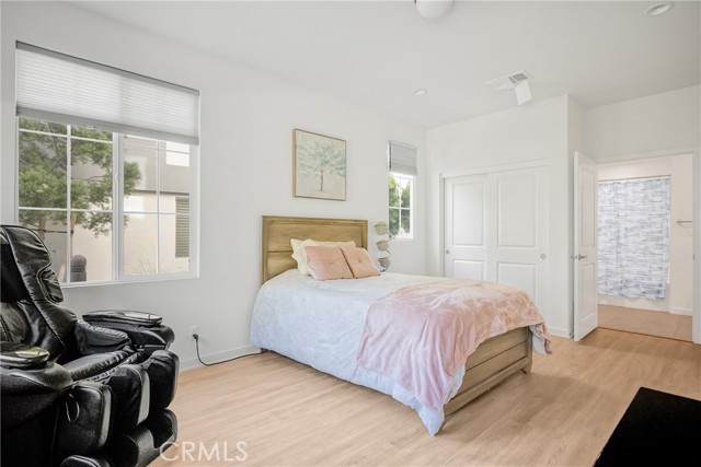 Photo #8: OC23192830 Listing 