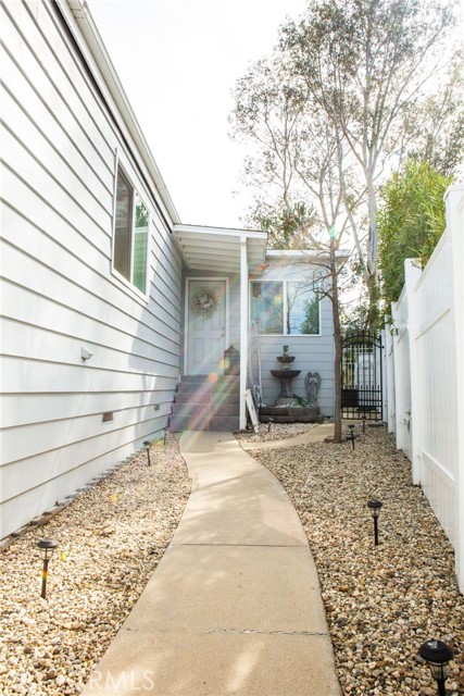 23777 Mulholland Hwy Spc 73, Calabasas CA: https://media.crmls.org/medias/e2d17118-f1ef-4026-91d0-c1ba97f21c8d.jpg