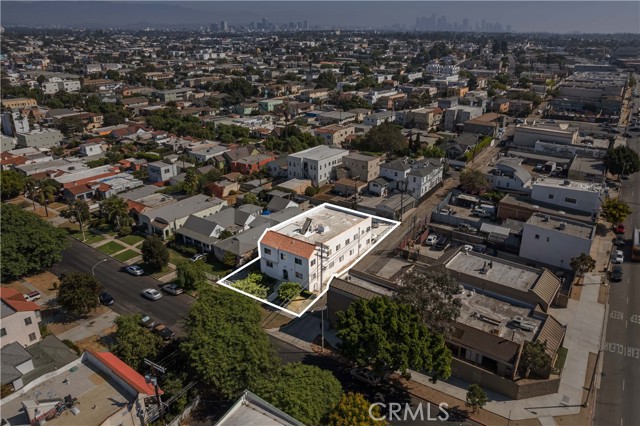 Detail Gallery Image 3 of 5 For 1858 S Orange Dr #6,  Los Angeles,  CA 90019 - 2 Beds | 1 Baths