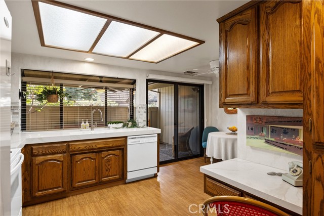 Detail Gallery Image 6 of 40 For 33 Pebblewood Pines, Chico,  CA 95926 - 2 Beds | 2 Baths