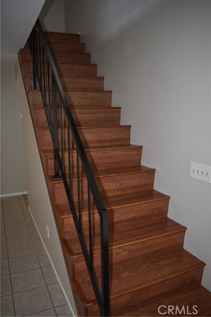 Detail Gallery Image 14 of 21 For 11106 Arminta St #4,  Sun Valley,  CA 91352 - 2 Beds | 1/1 Baths