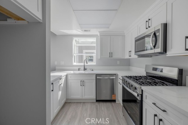 Detail Gallery Image 5 of 24 For 26954 Flo #346,  Canyon Country,  CA 91351 - 3 Beds | 2 Baths