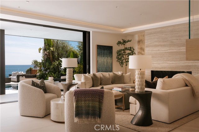 Detail Gallery Image 4 of 19 For 212 Hazel Dr, Corona Del Mar,  CA 92625 - 4 Beds | 3/1 Baths