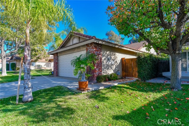 19192 Vintage Woods Dr, Riverside, CA 92508