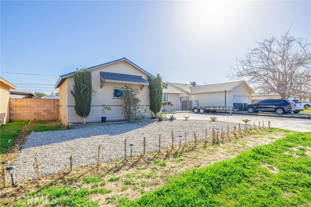 Detail Gallery Image 4 of 46 For 38738 Puerta Ave, Palmdale,  CA 93550 - 3 Beds | 2 Baths