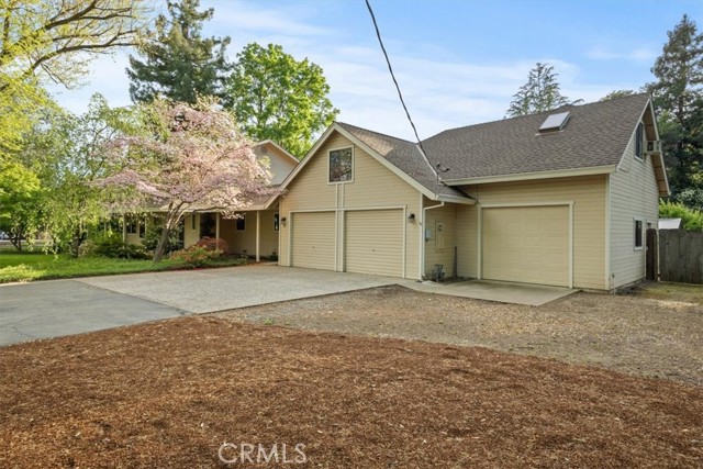 Detail Gallery Image 10 of 72 For 15 Quadra Ct, Chico,  CA 95928 - 4 Beds | 2/1 Baths