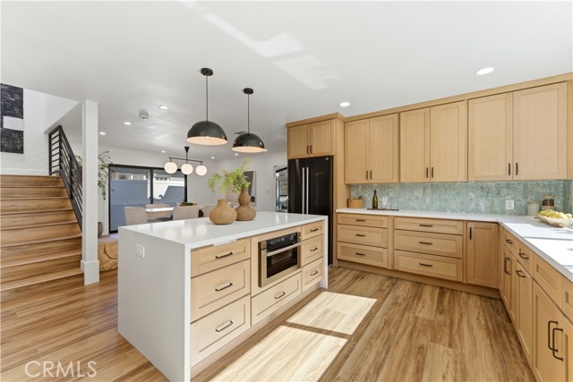 Detail Gallery Image 6 of 14 For 4817 Macafee Rd, Torrance,  CA 90505 - 4 Beds | 4 Baths