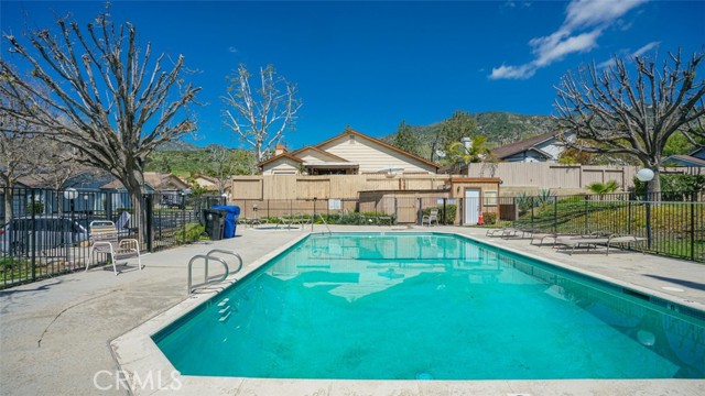 Detail Gallery Image 34 of 37 For 13970 Olive Grove Ln, Sylmar,  CA 91342 - 3 Beds | 2 Baths
