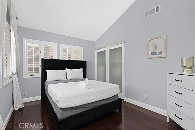 Detail Gallery Image 27 of 37 For 21047 Dumetz Rd, Woodland Hills,  CA 91364 - 4 Beds | 5 Baths
