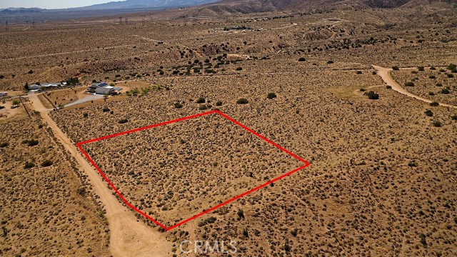 23 Outpost Road, Apple Valley CA: https://media.crmls.org/medias/e2da34ab-0f7c-48f8-ae0a-0c8c5acfff6d.jpg