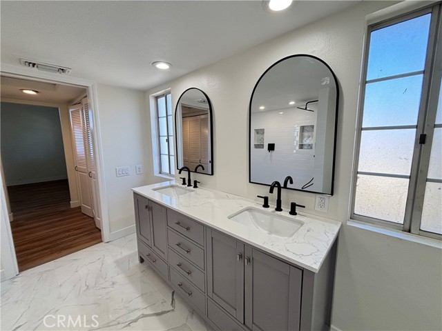 29731 Bonanza Place, Canyon Lake CA: https://media.crmls.org/medias/e2da466f-031e-4842-af77-f558976de490.jpg