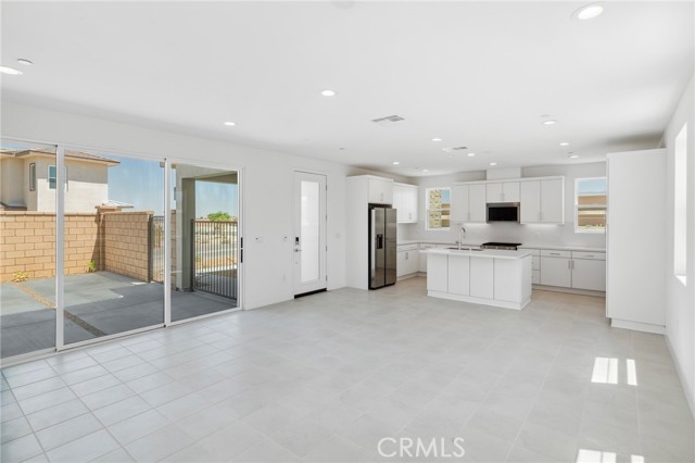 75237 Buckley Drive, Palm Desert CA: https://media.crmls.org/medias/e2dad9f6-0984-482d-aa8b-46a2be73b039.jpg
