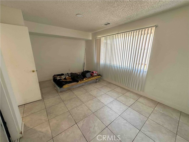 Detail Gallery Image 18 of 33 For 18609 New Hampshire St, Adelanto,  CA 92301 - – Beds | – Baths