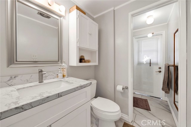 Detail Gallery Image 10 of 28 For 1706 E Retford, Covina,  CA 91724 - 3 Beds | 3 Baths