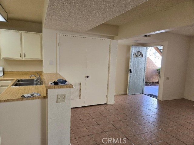 Detail Gallery Image 2 of 26 For 1440 W Edgehill Rd #59,  San Bernardino,  CA 92405 - 2 Beds | 2 Baths