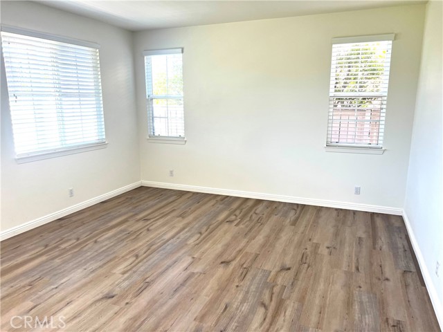 Detail Gallery Image 5 of 12 For 11268 Price, Loma Linda,  CA 92354 - 6 Beds | 3/1 Baths