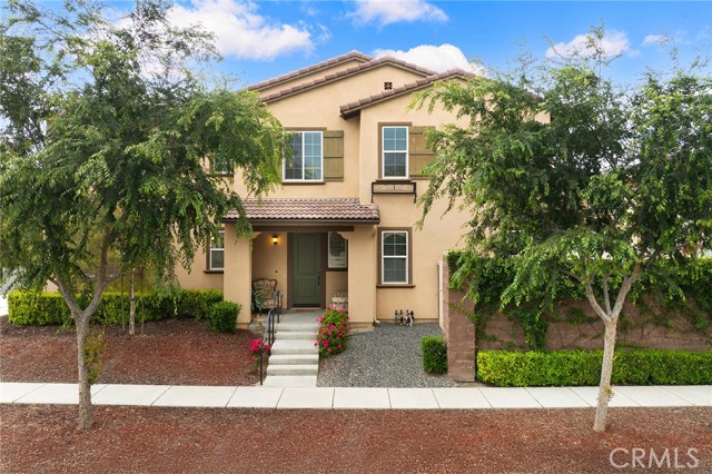 7733 Lupin Street, Chino CA: https://media.crmls.org/medias/e2ddf880-be3d-44f5-8b76-83aee31979be.jpg