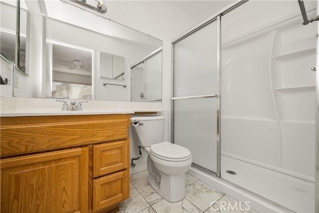 Image 16 of 37 For 21931 Rimhurst  117