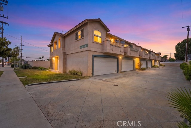 Front Image Thumbnail for CRDW26205104