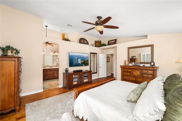 Detail Gallery Image 33 of 53 For 1124 Peppertree, Upland,  CA 91784 - 4 Beds | 2 Baths