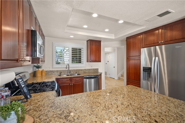 Detail Gallery Image 14 of 52 For 27776 Aberdeen, Mission Viejo,  CA 92691 - 3 Beds | 2/1 Baths