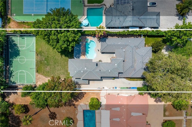 22904 Calvert Street, Woodland Hills CA: https://media.crmls.org/medias/e2e2a735-a0a5-4b3c-8ccb-02de0e5498fc.jpg