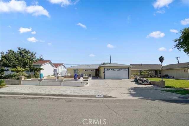 MLS# TR23195522