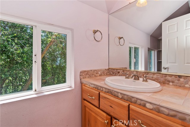 Detail Gallery Image 13 of 17 For 25515 True, Twin Peaks,  CA 92391 - 2 Beds | 2 Baths