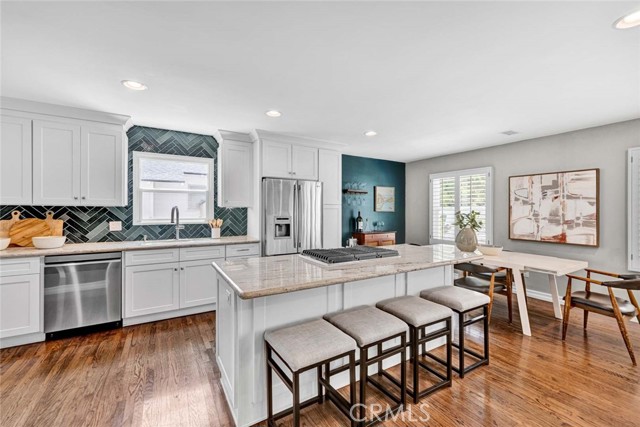 1402 E Rose Avenue, Orange CA: https://media.crmls.org/medias/e2e510cd-f3d6-42a6-9a5d-e8bad2a1d416.jpg