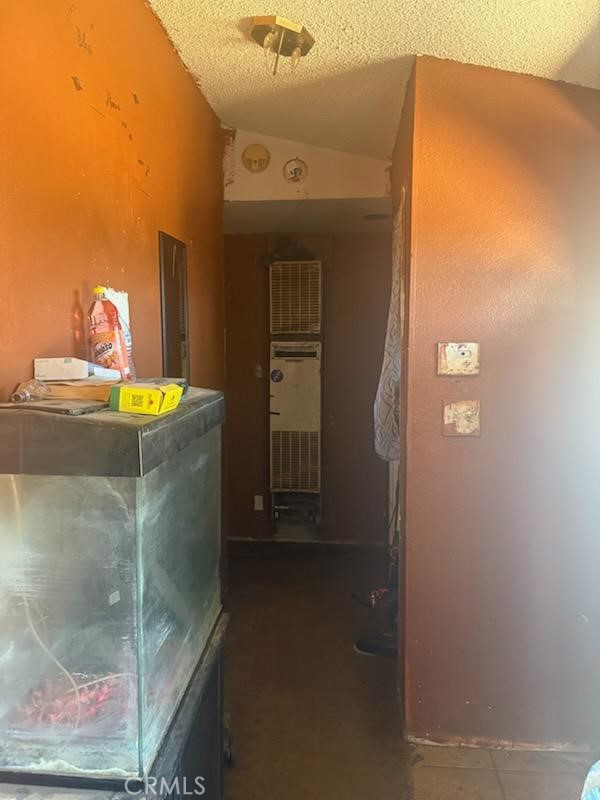 Detail Gallery Image 9 of 11 For 21207 Kenniston, California City,  CA 93505 - 3 Beds | 1 Baths