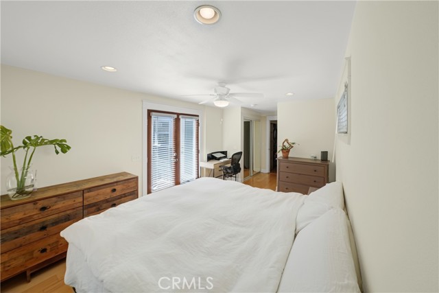 318 8th Street, Huntington Beach CA: https://media.crmls.org/medias/e2e5765f-e138-4fa1-a55f-64dc2dc0df47.jpg