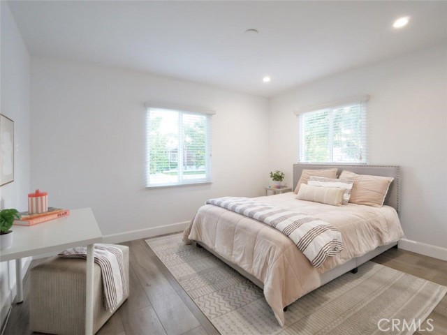 5435 W 76th Street, Los Angeles CA: https://media.crmls.org/medias/e2e62e99-01e9-4fea-97e9-52fa144d4484.jpg