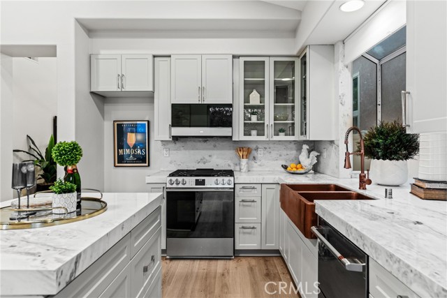 Image 9 of 38 For 911 Firefly  