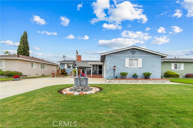 6051 Camphor Avenue, Westminster CA: https://media.crmls.org/medias/e2e72a2d-2d37-45d6-b064-011042f5bc6d.jpg