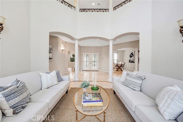 Detail Gallery Image 10 of 63 For 19517 Celtic St, Porter Ranch,  CA 91326 - 6 Beds | 6 Baths