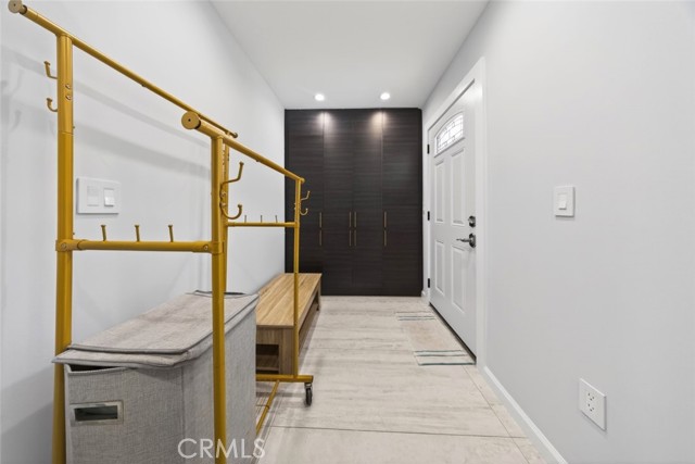 Detail Gallery Image 15 of 49 For 22247 De La Osa St, Woodland Hills,  CA 91364 - 4 Beds | 3 Baths