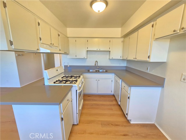 Detail Gallery Image 3 of 15 For 8342 Columbine Ave #D,  California City,  CA 93505 - 2 Beds | 1 Baths