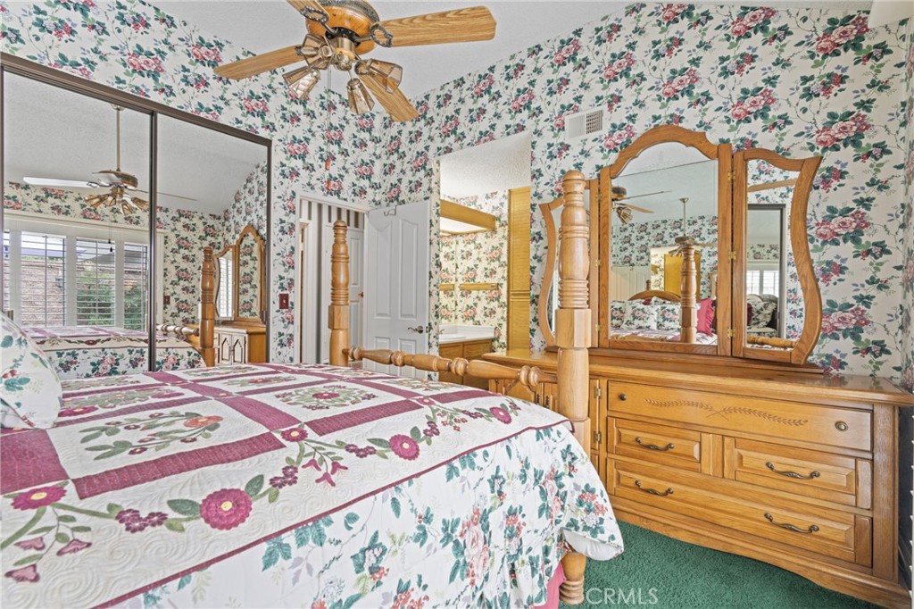 https://media.crmls.org/medias/e2e8d92b-357b-4458-9008-33b3633d43d2.jpg?preset=X-Large