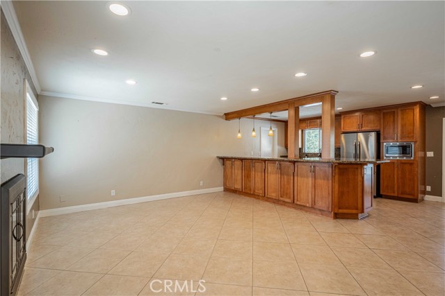 Detail Gallery Image 14 of 57 For 30044 Little Harbor Dr, Canyon Lake,  CA 92587 - 3 Beds | 2 Baths