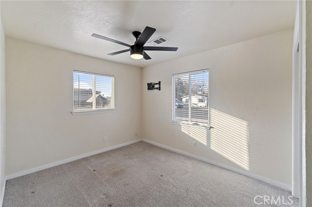 Detail Gallery Image 11 of 19 For 621 E Florinda St, Hanford,  CA 93230 - 3 Beds | 1 Baths