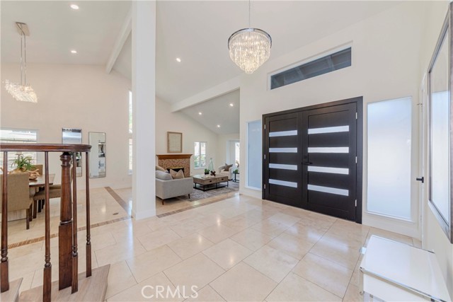 Detail Gallery Image 2 of 41 For 2690 Camino Del Sol, Fullerton,  CA 92833 - 4 Beds | 3/1 Baths