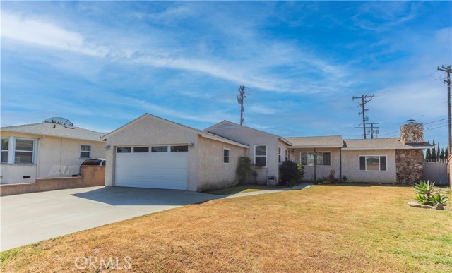13303 Judah Avenue, Hawthorne CA: https://media.crmls.org/medias/e2eaa311-479a-45ba-88e2-ac2f733ae643.jpg