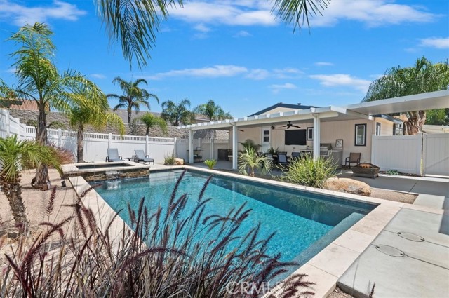 Detail Gallery Image 33 of 44 For 31108 Quail Hollow Cir, Homeland,  CA 92548 - 3 Beds | 2 Baths