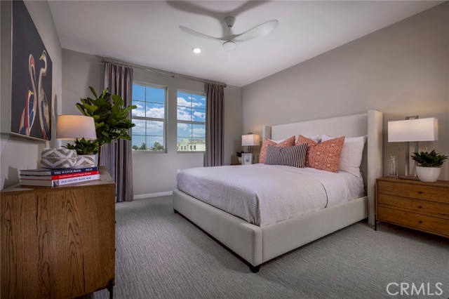 Front Image Thumbnail for CROC26049014