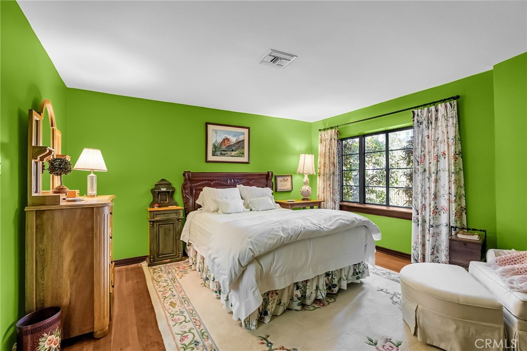 MLS #IV25260007 image #31