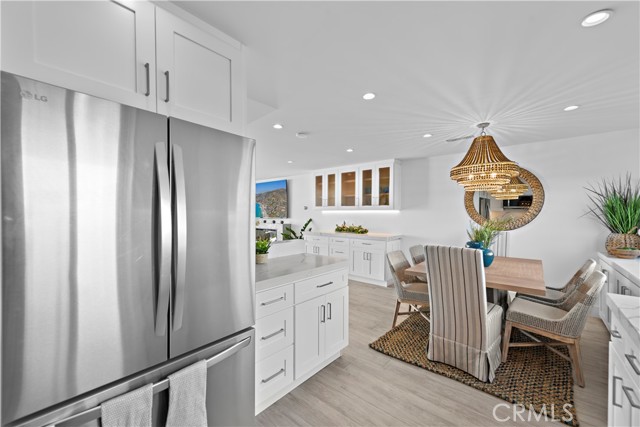 Detail Gallery Image 12 of 41 For 51 Blue Lagoon, Laguna Beach,  CA 92651 - 3 Beds | 3 Baths
