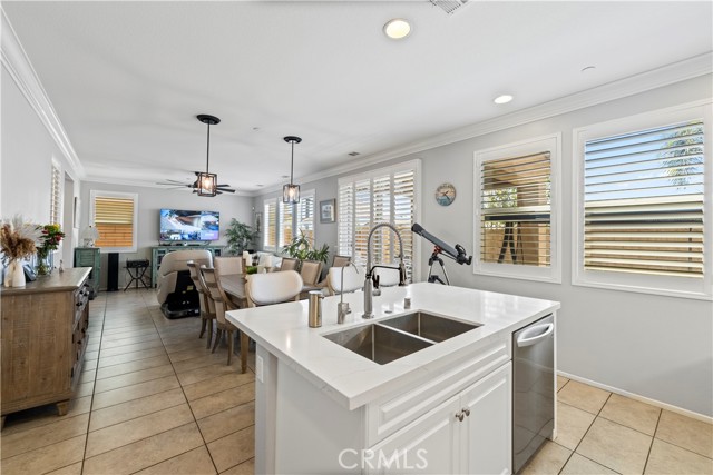 Detail Gallery Image 21 of 73 For 4752 Casillas Way, Fontana,  CA 92336 - 3 Beds | 2/1 Baths